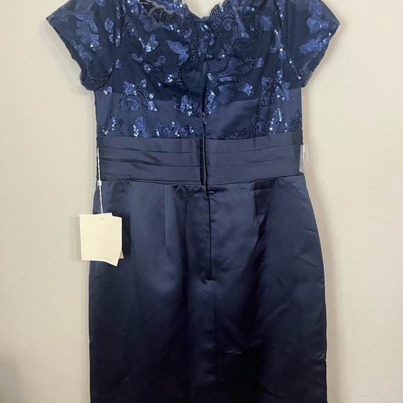 NWT Elegant Navy Blue Evening Dress S 16-18 - Picture 4 of 11